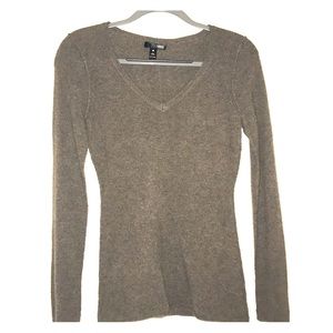 Aqua 100% cashmere sweater in mint condition